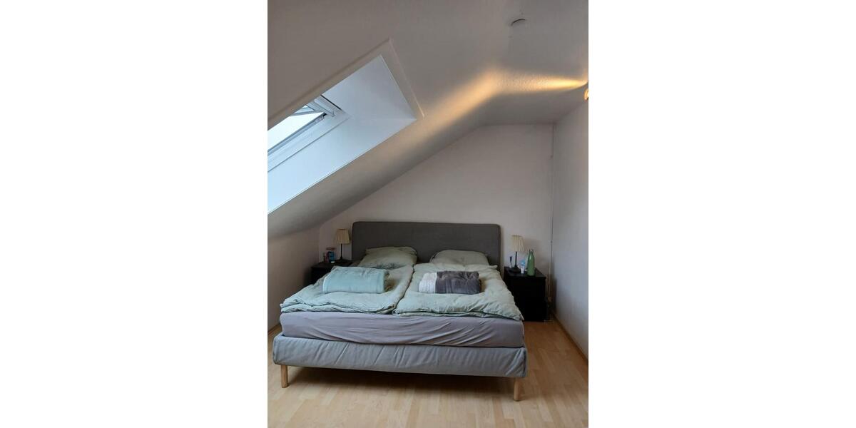 Dachgeschoßwohnung Karlsruhe Wettersbach - 3.5 Zimmer, 112 m&sup2;, 1.500&euro; | Angebot:24829815