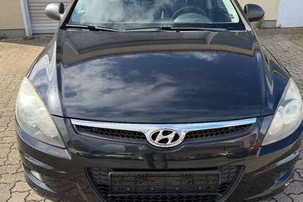 Hyundai i30 173.000 km 2.499 € Pforzheim 75179