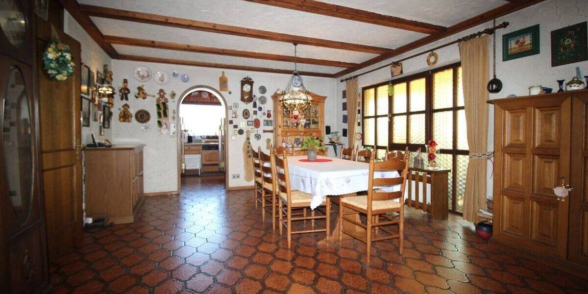 Einfamilienhaus Mühlacker - 7 Zimmer, 210 m&sup2;, 499.000&euro; | Angebot:25749256