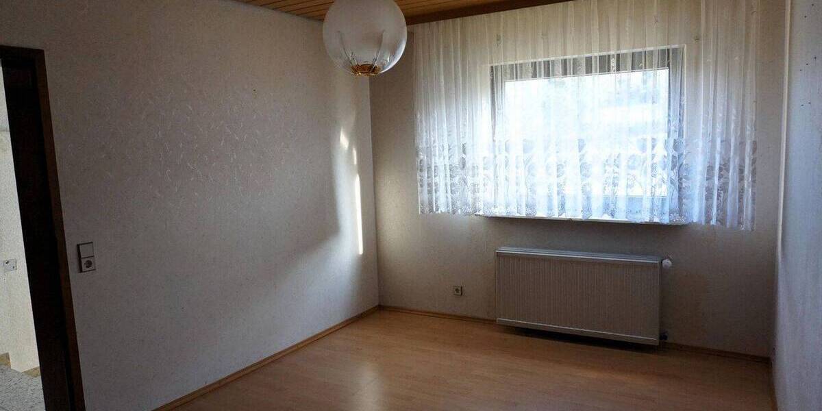 Doppelhaushälfte Bruchsal - 7 Zimmer, 162 m&sup2;, 425.000&euro; | Angebot:26534949