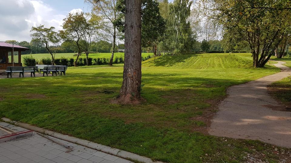 Etagenwohnung Schömberg - 5 Zimmer, 121 m&sup2;, 1.290&euro; | Angebot:26453745