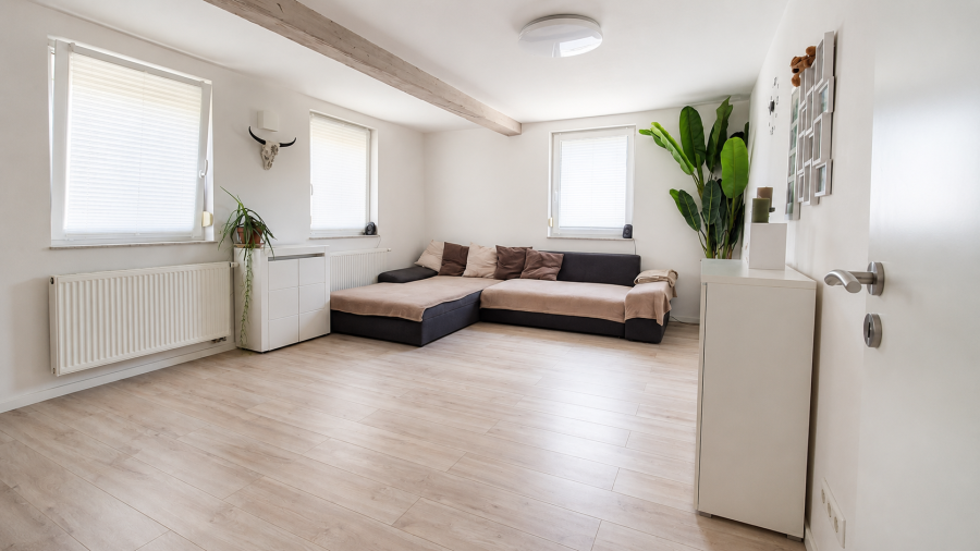 Provisionsfrei* A+ Altbau am Marktplatz: Mehrfamilienhaus (3 WE) mit Wärmepumpe — provisionsfrei - Mehrfamilienhaus, Wohnhaus Birkenfeld | Angebot:27113629