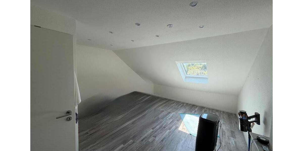 Einfamilienhaus Sachsenheim - 6 Zimmer, 230 m&sup2;, 900.000&euro; | Angebot:27133491
