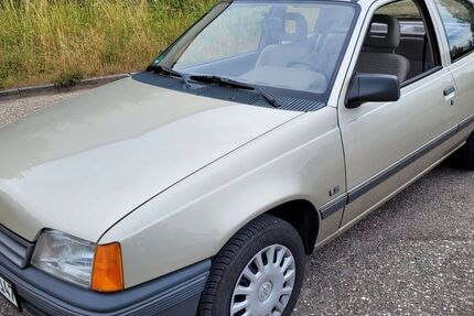Opel Kadett 70.000 km 3.250 &euro; Rutesheim 71277