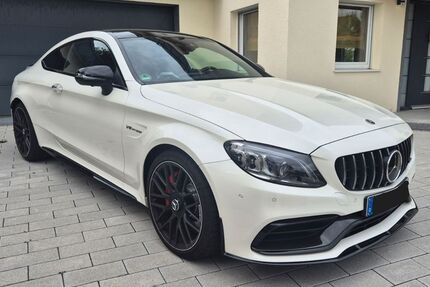 Mercedes-Benz C 63 AMG 8.000 km 91.700 € Wimsheim 71299
