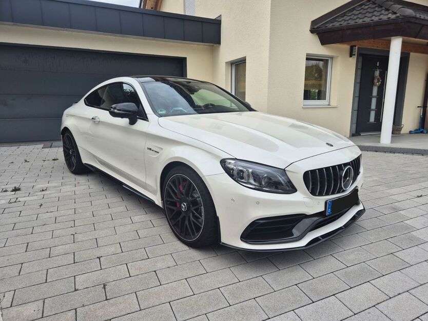 Mercedes-Benz C 63 AMG 8.000 km 91.700 € Wimsheim 71299