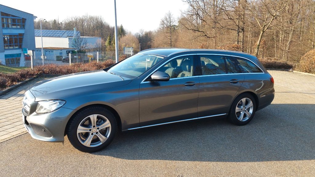 Mercedes-Benz 220 163.000 km 18.000 &euro; Neuenbürg, Arnbach 75305