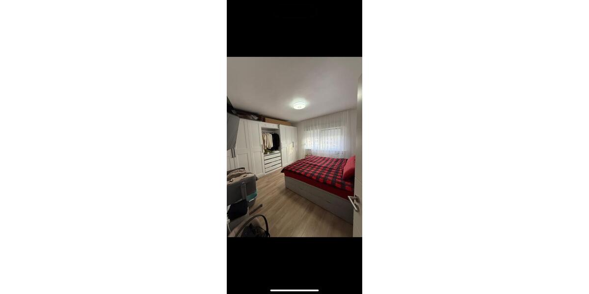 Etagenwohnung Pforzheim Nordstadt - 3 Zimmer, 96 m&sup2;, 950&euro; | Angebot:25048708