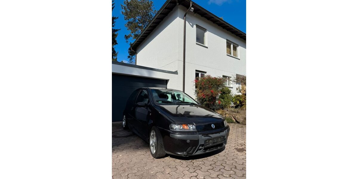 Fiat Punto 202.000 km 1.099 &euro; Karlsruhe 76139