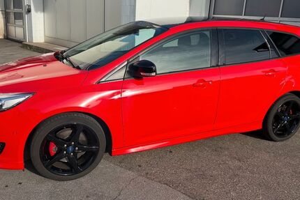 Ford Focus 125.350 km 9.990 &euro; Ditzingen 71254