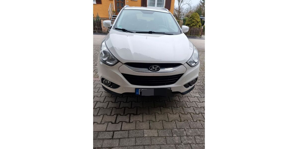 Hyundai ix35 166.000 km 8.200 &euro; Illingen 75428