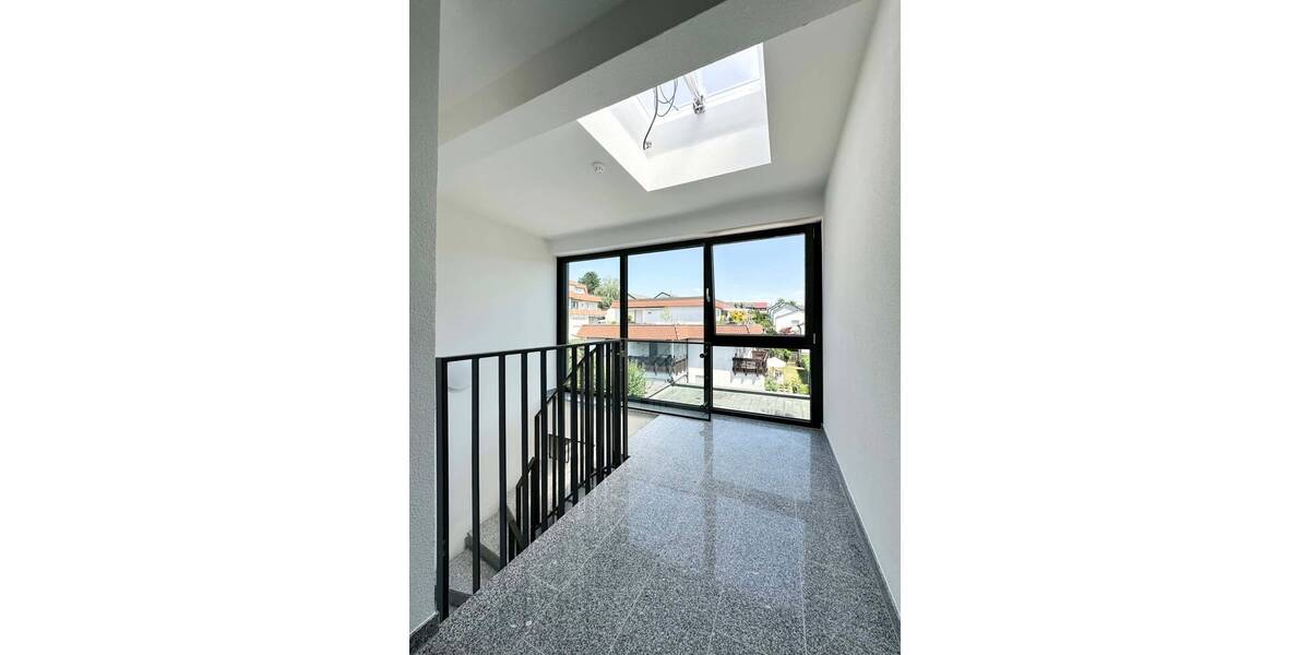 Etagenwohnung Güglingen - 3 Zimmer, 92 m&sup2;, 1.270&euro; | Angebot:26400786