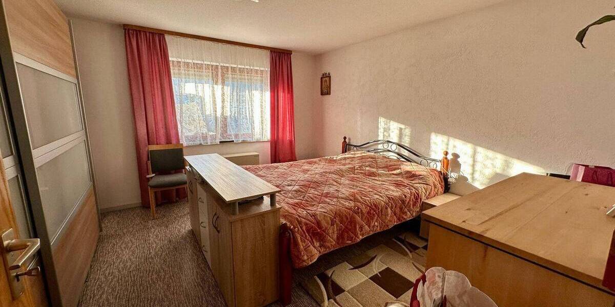 Etagenwohnung Bad Liebenzell - 3 Zimmer, 86 m&sup2;, 229.000&euro; | Angebot:25776634