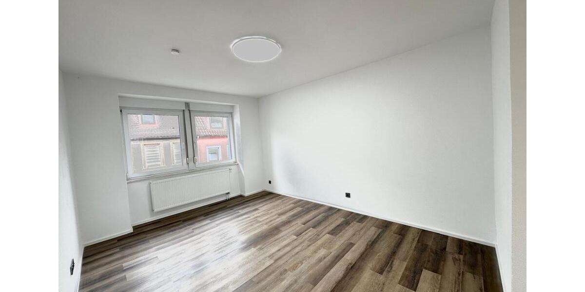 Mehrfamilienhaus, Wohnhaus Bretten - 9 Zimmer, 250 m&sup2;, 840.000&euro; | Angebot:26610987