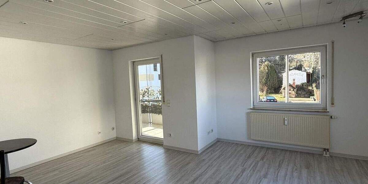 Etagenwohnung Calw - 3 Zimmer, 84 m&sup2;, 295.000&euro; | Angebot:25730278
