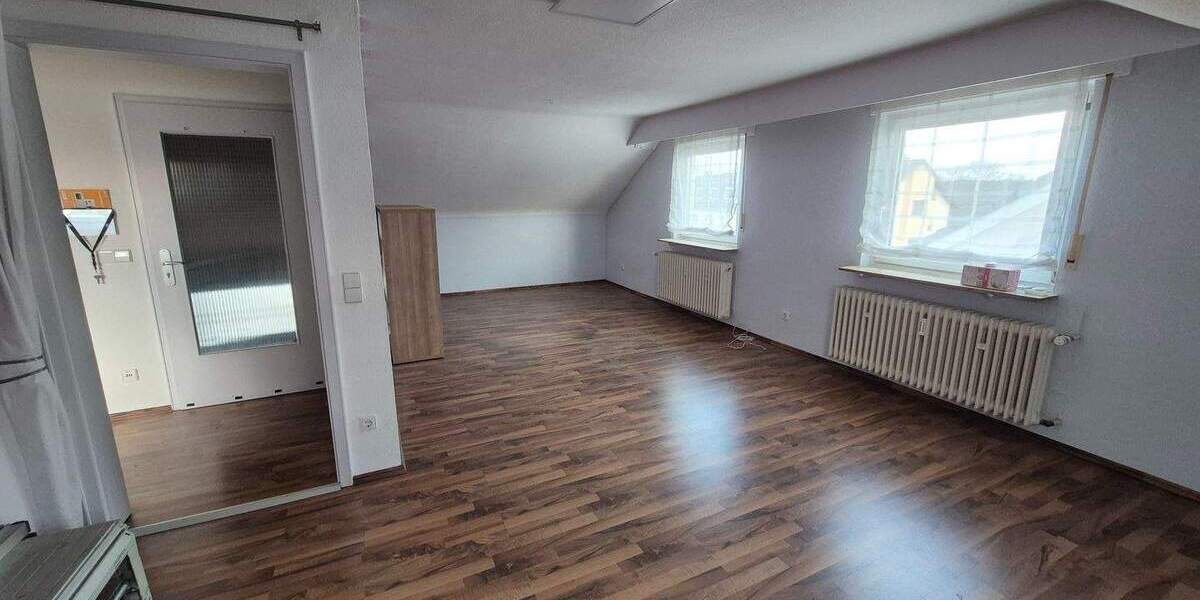 Etagenwohnung Karlsruhe Neureut - 3 Zimmer, 80 m&sup2;, 850&euro; | Angebot:25627014