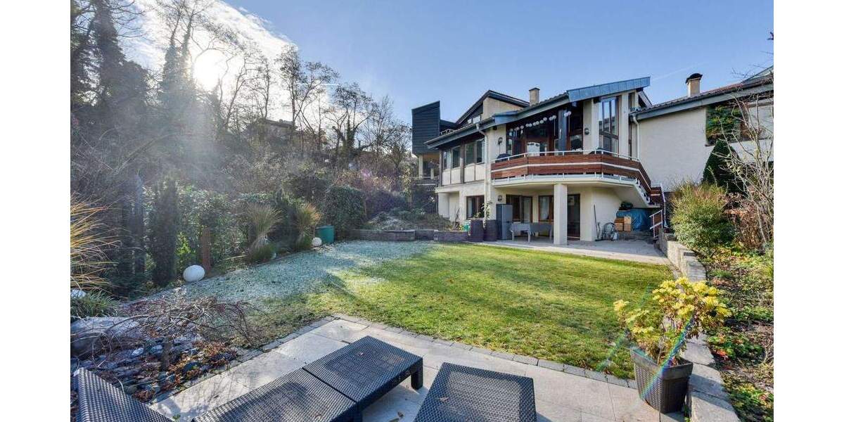 +++ 1-Fam.-RMH (WEG) - Garten, Terrasse, Balkon, Holzkamin - Galerie - inkl. EBK, Einzel-Garage & Kfz-Stellplatz +++ 4 zimmer