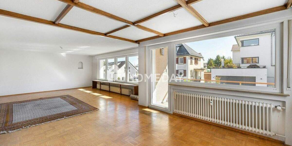 Großzügiges MFH mit Garten, Balkone, Terrasse und Aussicht: ideal für Familien und Visionäre 9 zimmer