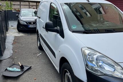 Peugeot Partner 85.917 km 8.800 € Stuttgart 70378