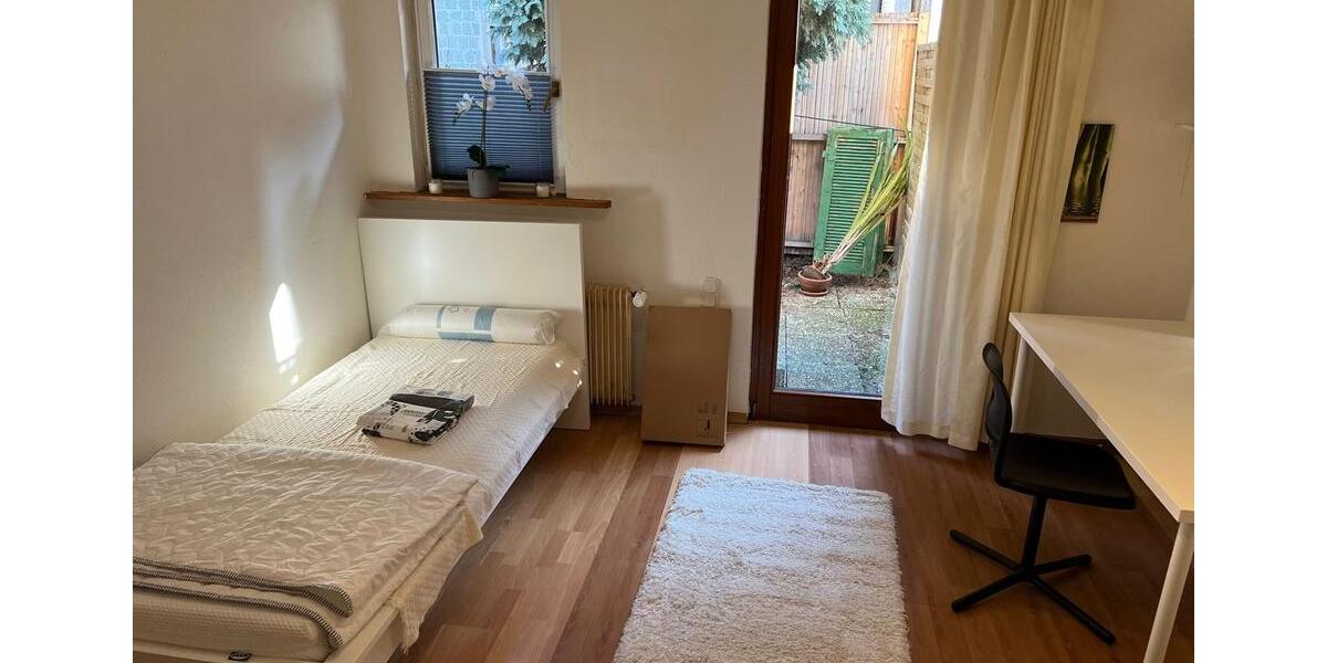 Etagenwohnung Ditzingen - 1 Zimmer, 18 m&sup2;, 530&euro; | Angebot:25641302