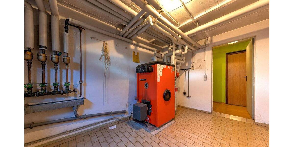 Mehrfamilienhaus, Wohnhaus Sindelfingen Mitte - 7 Zimmer, 214 m&sup2;, 830.000&euro; | Angebot:26205455