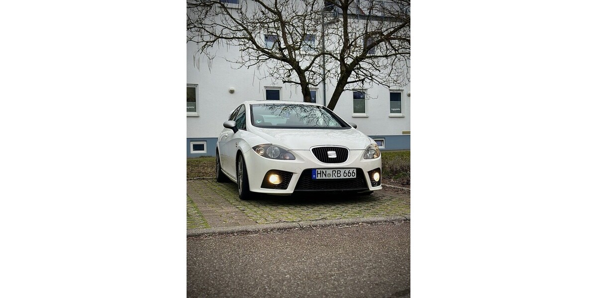 Seat Leon 171.878 km 6.299 &euro; Güglingen 74363