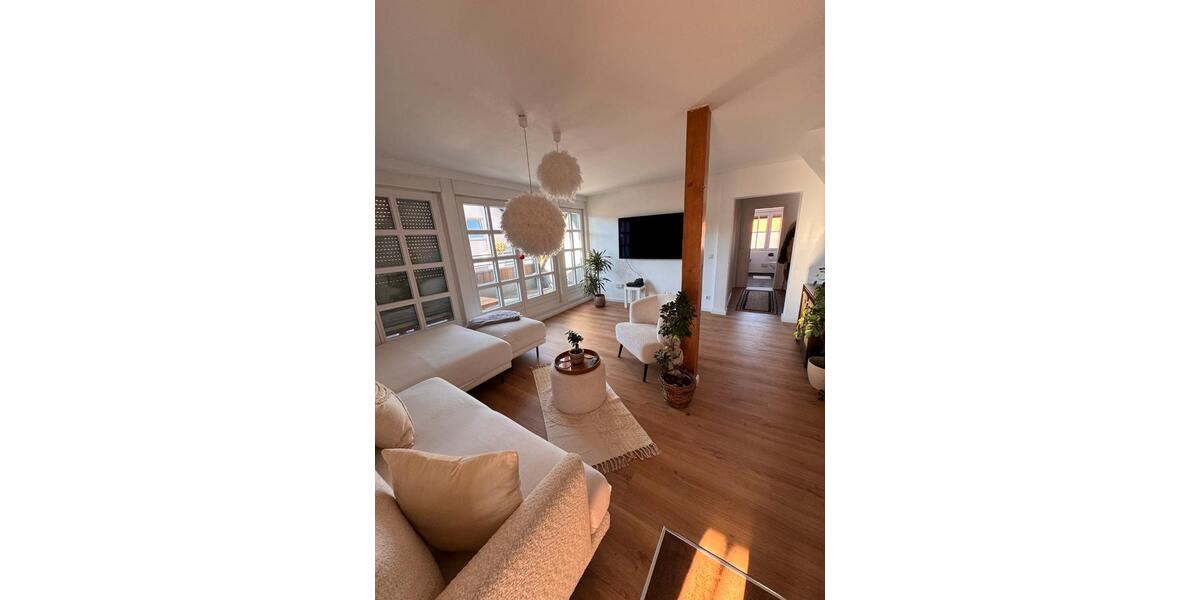 Dachgeschoßwohnung Ispringen - 4.5 Zimmer, 106 m&sup2;, 360.000&euro; | Angebot:25304743