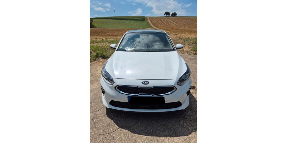 Kia ceed / Ceed 71.051 km 13.000 &euro; Königsbach-Stein 75203
