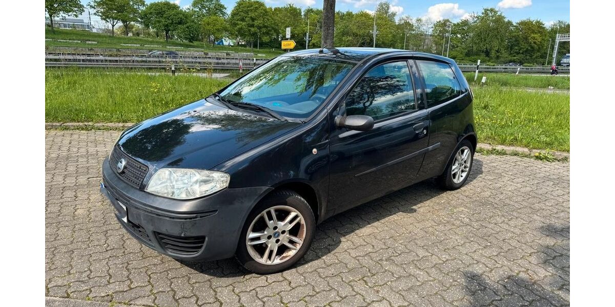 Fiat Punto 153.769 km 1.450 &euro; Karlsruhe 76137