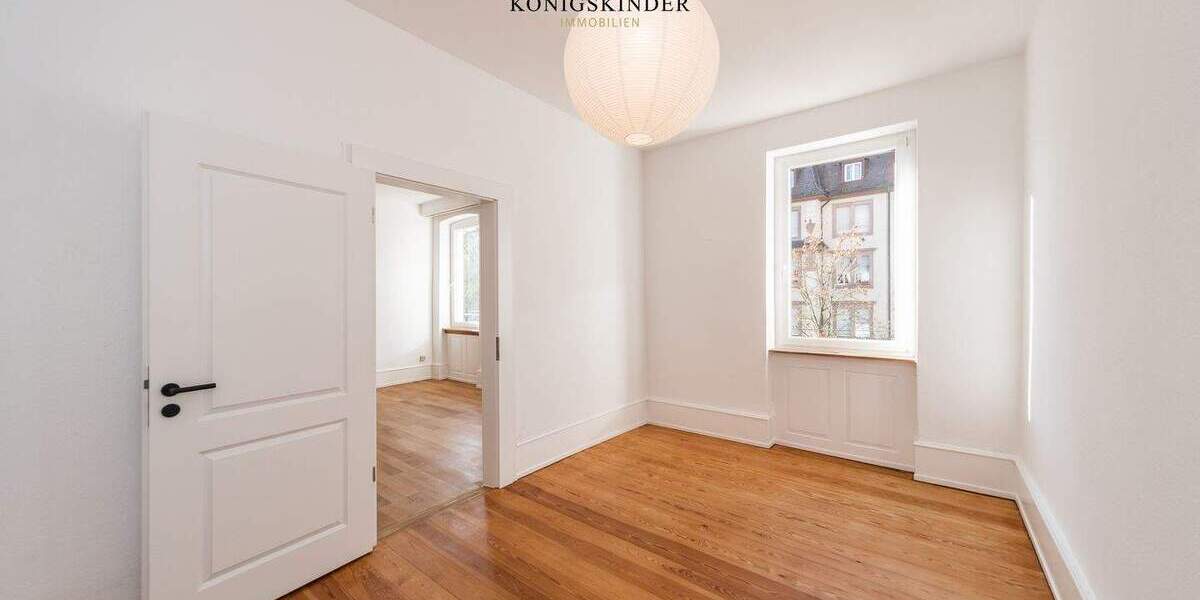 Etagenwohnung Pforzheim Südweststadt - 4 Zimmer, 113 m&sup2;, 350.000&euro; | Angebot:23954952