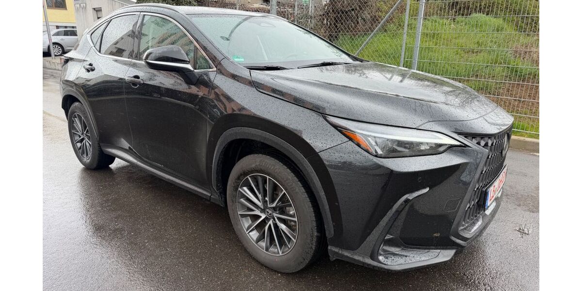 Lexus NX 350h 79.000 km 34.999 &euro; Ditzingen 71254