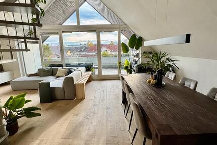 Maisonette (möbl.) | Südbalkon | 4,60 m DH | TG + Wallbox zimmer