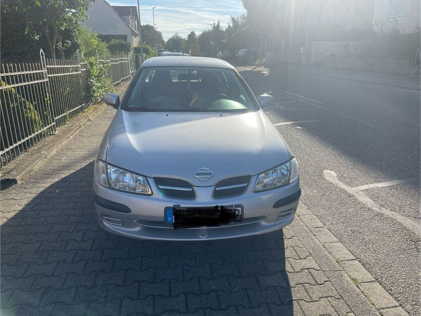 Nissan Almera 178.000 km 1.000 € Pforzheim 75181