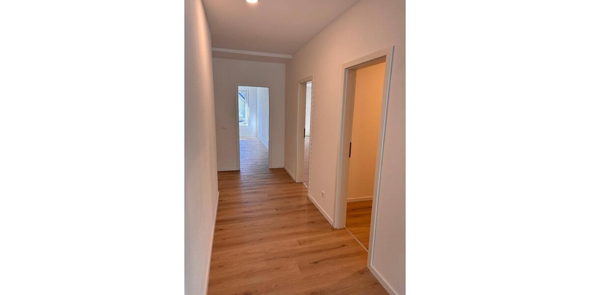 Erdgeschoßwohnung Karlsbad - 3 Zimmer, 152 m&sup2;, 1.150&euro; | Angebot:26326759
