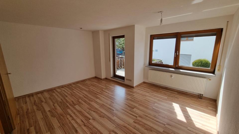 Mehrfamilienhaus, Wohnhaus Markgröningen - 2.5 Zimmer, 69 m&sup2;, 265.000&euro; | Angebot:27121885