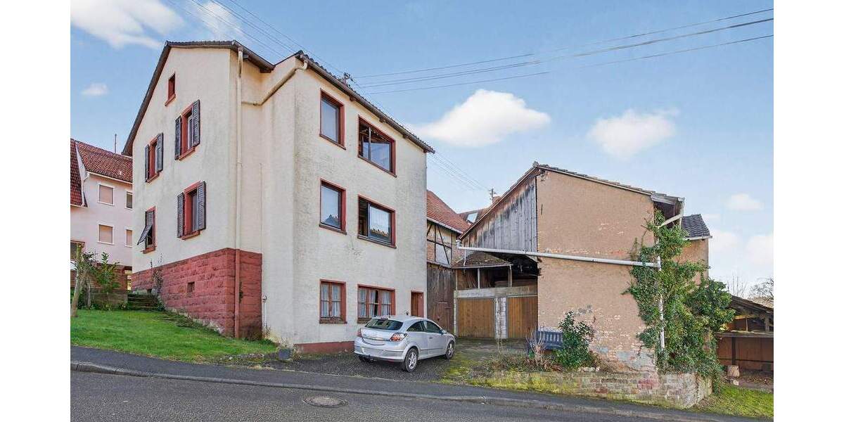 Mehrfamilienhaus, Wohnhaus Karlsbad / Auerbach Auerbach - 6 Zimmer, 153 m&sup2;, 195.000&euro; | Angebot:25425143