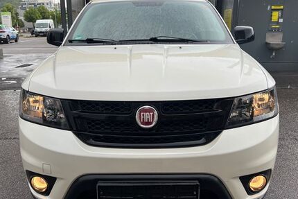Fiat Freemont 165.000 km 7.999 &euro; Pforzheim 75179