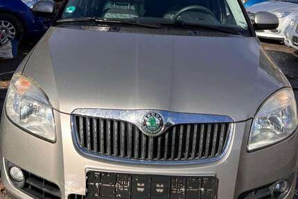 Skoda Roomster 85.000 km 4.900 € Stuttgart 70376