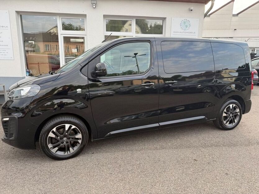 Zafira Life