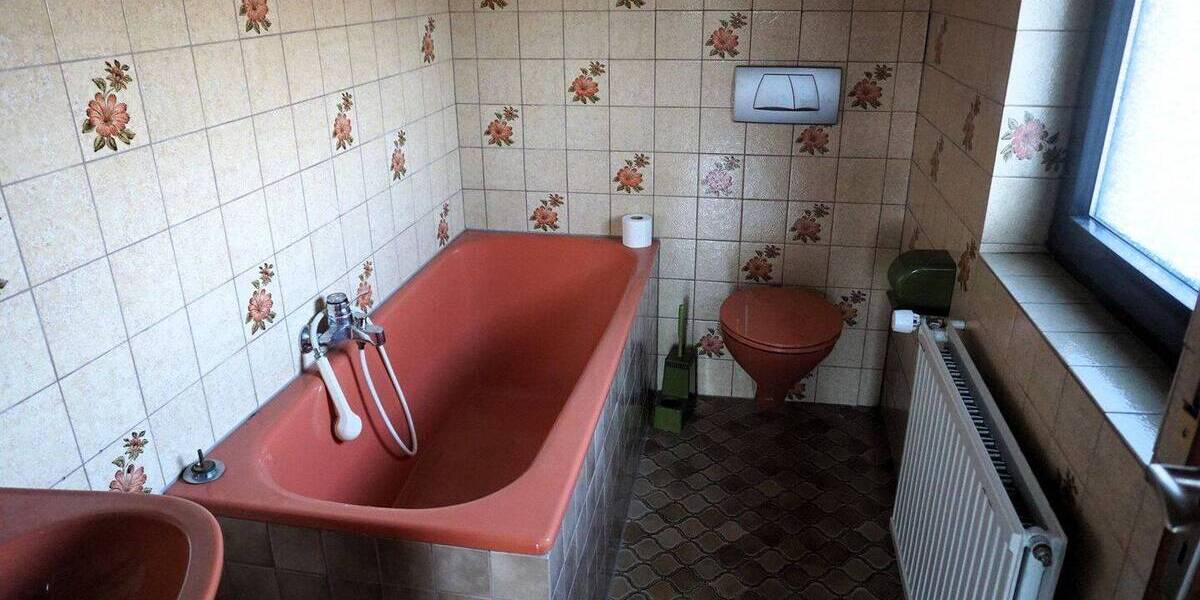 Doppelhaushälfte Bruchsal - 7 Zimmer, 162 m&sup2;, 425.000&euro; | Angebot:26534949