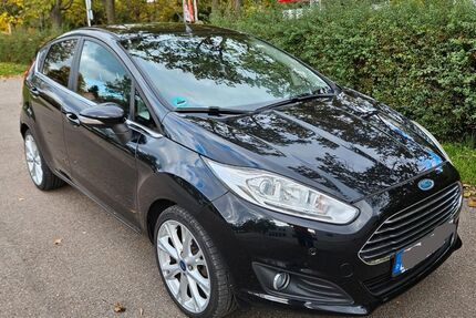 Ford Fiesta 90.000 km 7.100 € Karlsruhe 76187