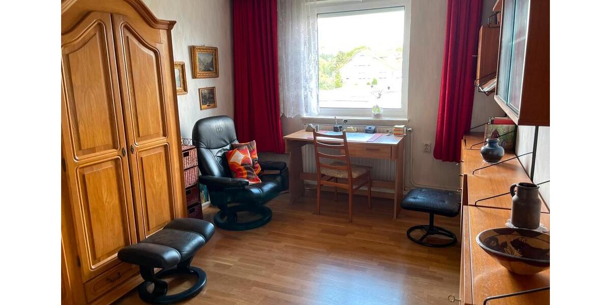 Reihenhaus Sindelfingen - 7 Zimmer, 155 m&sup2;, 550.000&euro; | Angebot:27055434