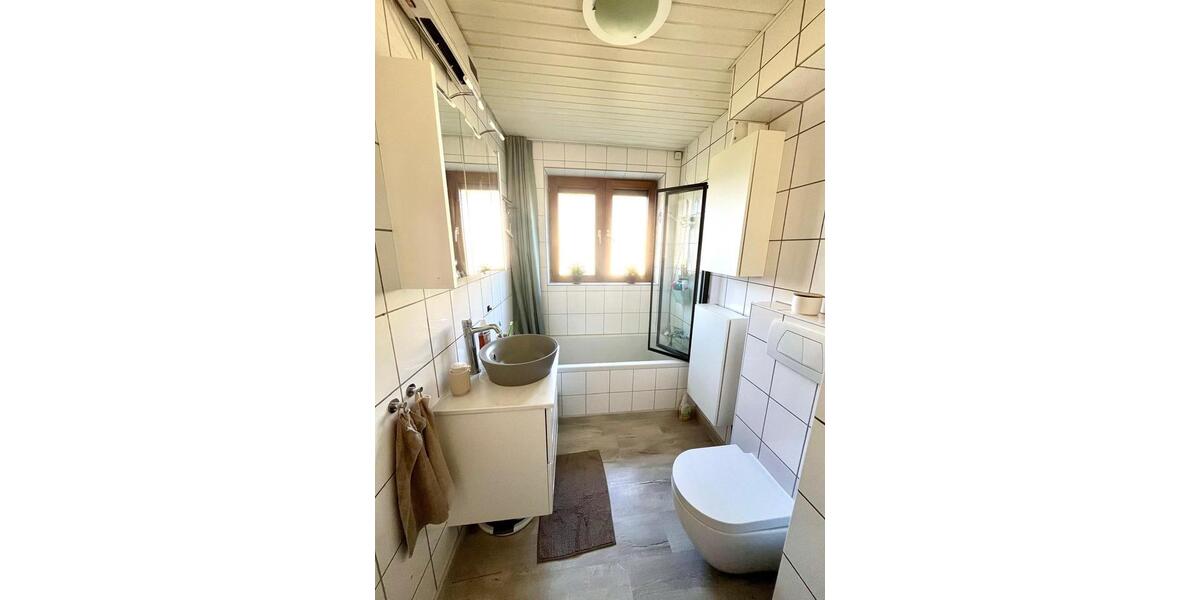 Etagenwohnung Markgröningen - 3 Zimmer, 70 m&sup2;, 239.000&euro; | Angebot:26879612