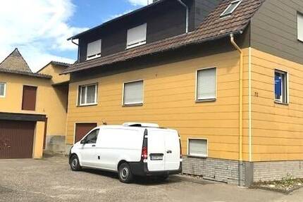 Einfamilienhaus mit Potenzial in zentraler Lage von Bruchsal-Helmsheim.