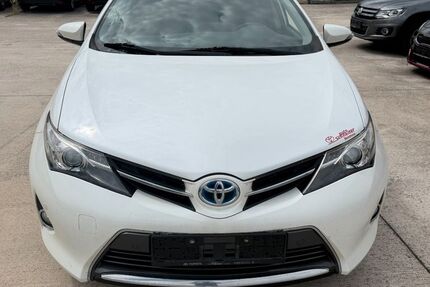 Toyota Auris 260.000 km 7.600 &euro; Bruchsal 76646