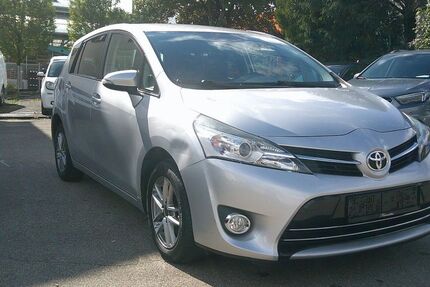 Toyota Verso 153.000 km 9.680 € Sindelfingen 71065