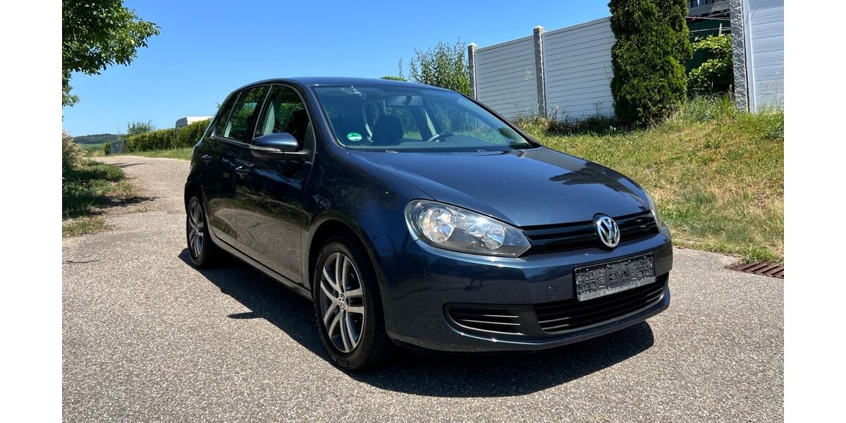 VW Golf 129.000 km 4.800 &euro; Güglingen 74363