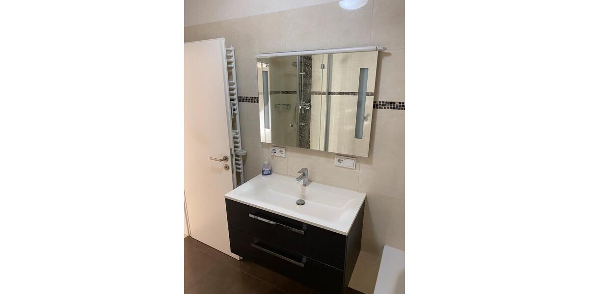 Einfamilienhaus Pforzheim - 3.5 Zimmer, 85 m&sup2;, 1.050&euro; | Angebot:25350374