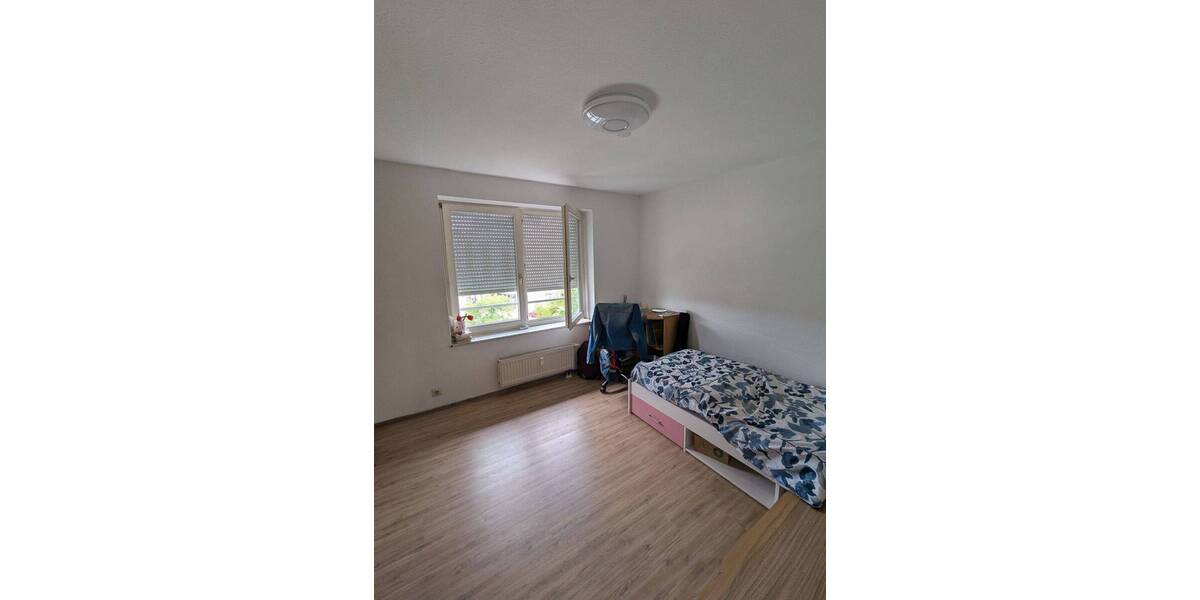 Etagenwohnung Vaihingen an der Enz - 3 Zimmer, 71 m&sup2;, 780&euro; | Angebot:26940044