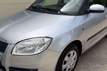 Skoda Fabia 107.000 km 2.500 &euro; Sindelfingen/Stuttgart 71069